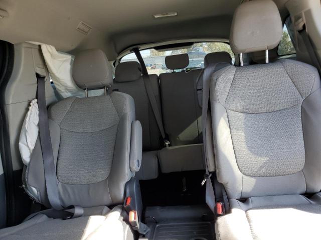 5TDKRKEC4NS103245 - 2022 TOYOTA SIENNA LE GRAY photo 10