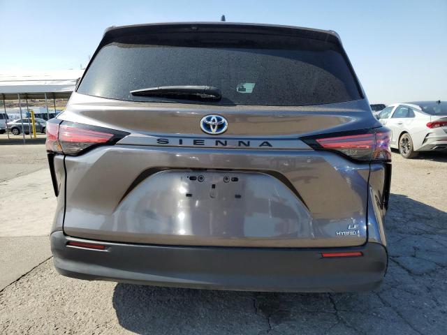 5TDKRKEC4NS103245 - 2022 TOYOTA SIENNA LE GRAY photo 6