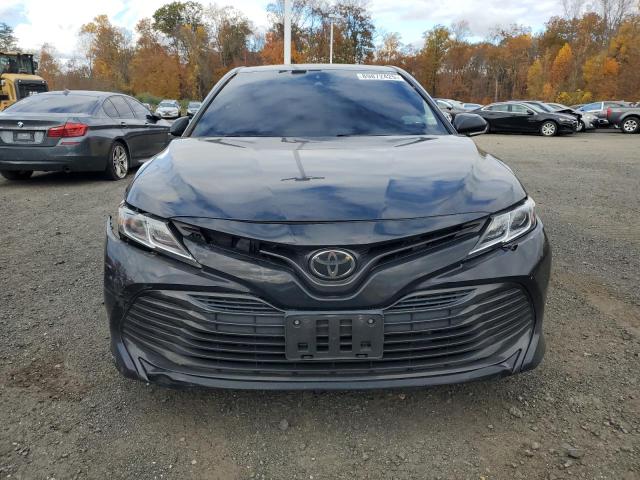 4T1B11HK2KU234276 - 2019 TOYOTA CAMRY L BLACK photo 5