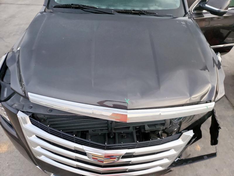 1GYS3BKJ7JR135954 - 2018 CADILLAC ESCALADE LUXURY შავი ფოტო 12