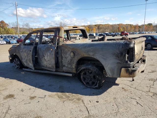 3C6UR5DL9JG143106 - 2018 RAM 2500 SLT BURN photo 2