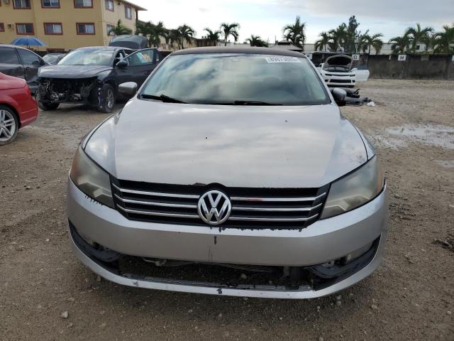1VWBP7A3XDC069186 - 2013 VOLKSWAGEN PASSAT SE 银色 照片 5