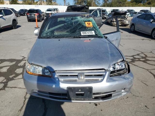 1HGCG66512A042318 - 2002 HONDA ACCORD LX 金色 照片 5