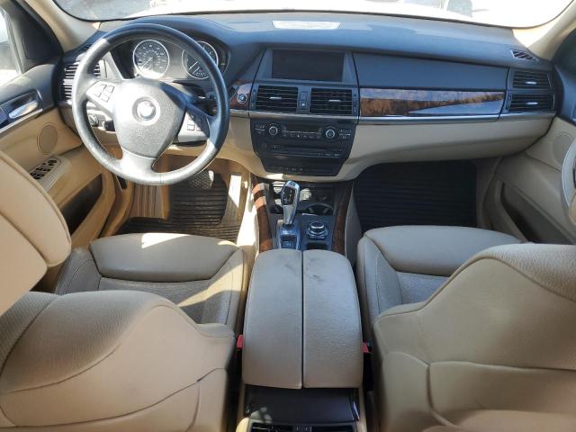 5UXZV8C59BL422069 - 2011 BMW X5 XDRIVE50I WHITE photo 8