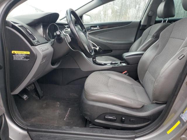 5NPEC4AC2EH883736 - 2014 HYUNDAI SONATA SE 灰色 照片 7