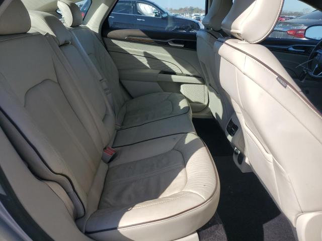 3FA6P0SU6HR208570 - 2017 FORD FUSION TITANIUM PHEV SILVER photo 10