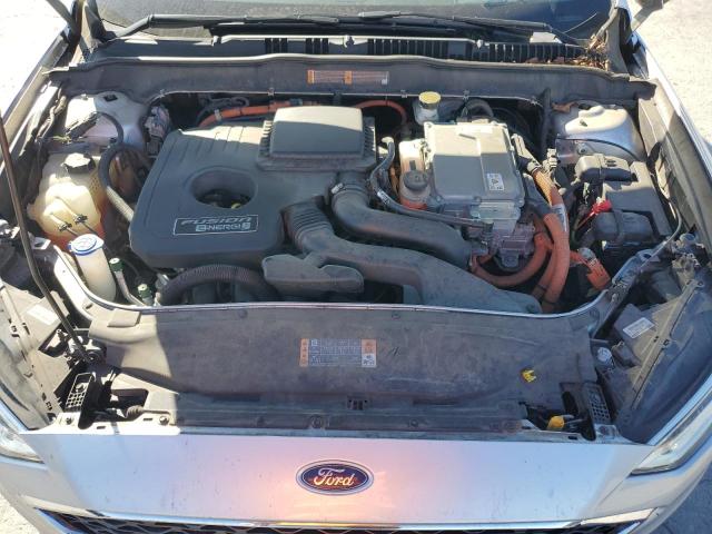3FA6P0SU6HR208570 - 2017 FORD FUSION TITANIUM PHEV SILVER photo 11