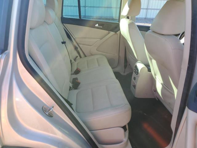 WVGBV3AX2EW551246 - 2014 VOLKSWAGEN TIGUAN S SILVER photo 11
