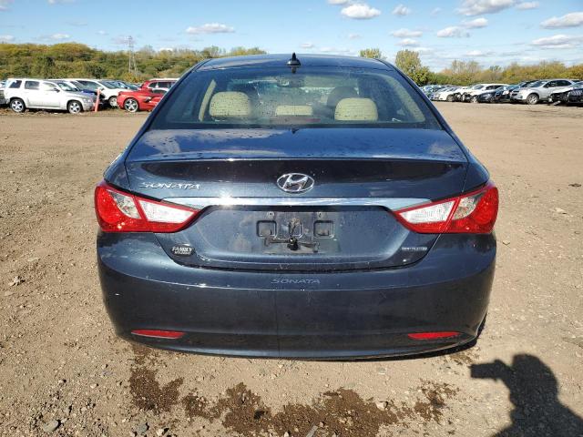 5NPEC4AC1DH610057 - 2013 HYUNDAI SONATA SE BLUE photo 6
