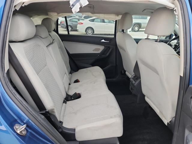 3VV0B7AX0JM119228 - 2018 VOLKSWAGEN TIGUAN S Синий фото 11
