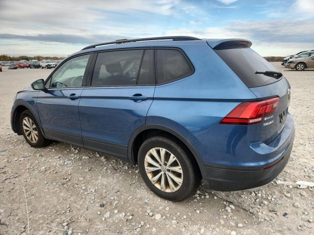 3VV0B7AX0JM119228 - 2018 VOLKSWAGEN TIGUAN S Синий фото 2