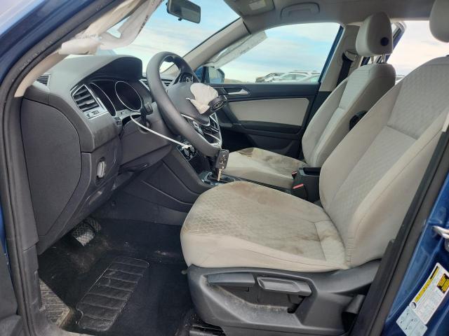 3VV0B7AX0JM119228 - 2018 VOLKSWAGEN TIGUAN S Синий фото 7
