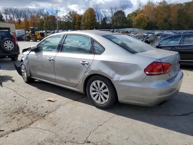 1VWAT7A36EC111524 - 2014 VOLKSWAGEN PASSAT S SILVER photo 2