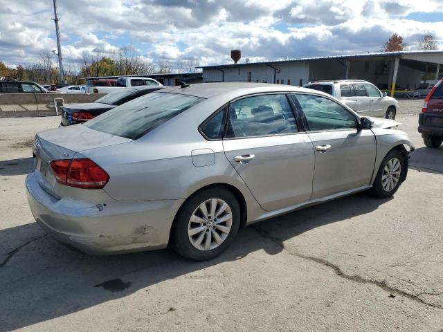 1VWAT7A36EC111524 - 2014 VOLKSWAGEN PASSAT S SILVER photo 3