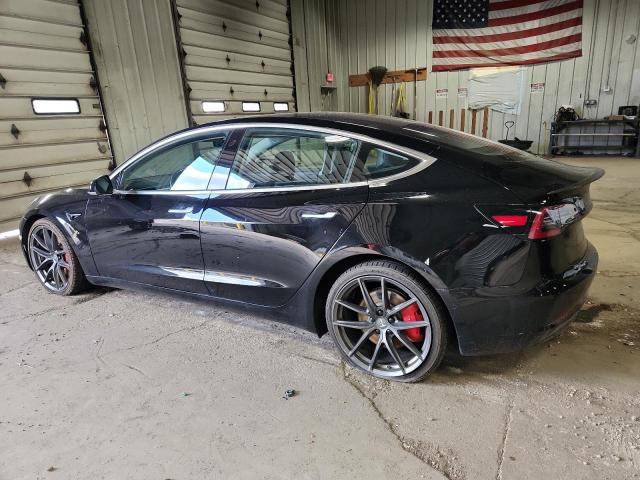 5YJ3E1EB3JF156132 - 2018 TESLA MODEL 3 Սև լուսանկար 2