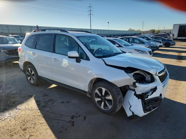 JF2SJAGC3HH460053 - 2017 SUBARU FORESTER 2.5I PREMIUM WHITE photo 4