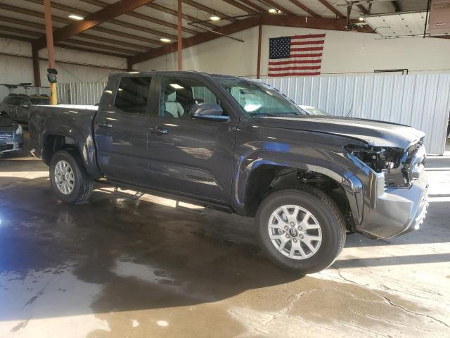 3TMLB5JN0SM163469 - 2025 TOYOTA TACOMA DOUBLE CAB GRAY photo 4