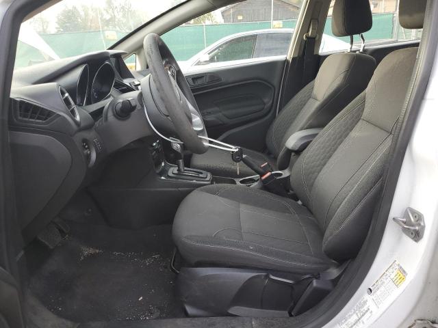 3FADP4BJ2KM148845 - 2019 FORD FIESTA SE 白色 照片 7