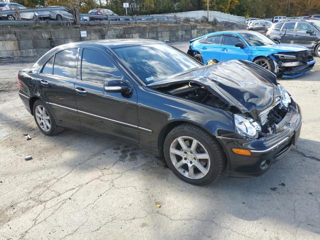 WDBRF92H27F853759 - 2007 MERCEDES-BENZ C 280 4MATIC BLACK photo 4