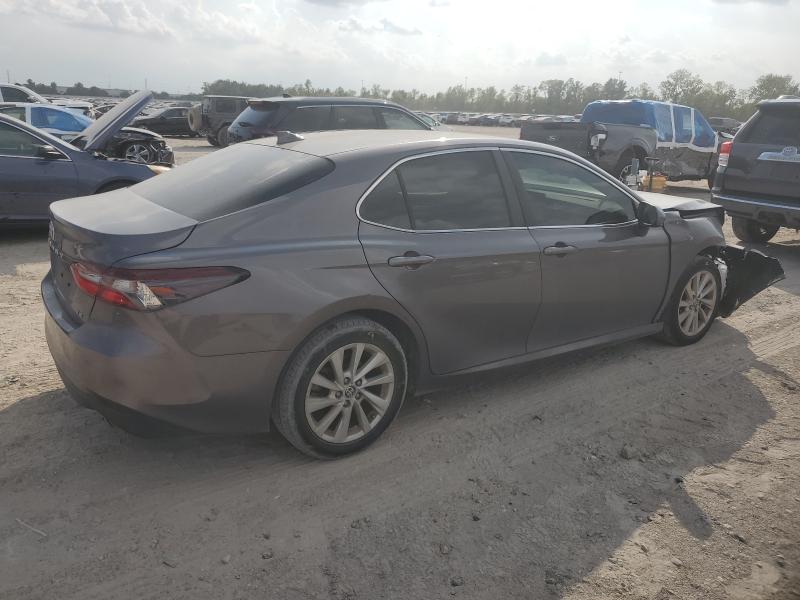 4T1C11AK5RU848098 - 2024 TOYOTA CAMRY LE GRAY photo 3