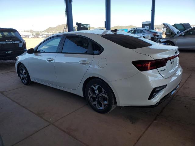 3KPF24AD4ME407846 - 2021 KIA FORTE FE WHITE photo 2