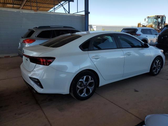 3KPF24AD4ME407846 - 2021 KIA FORTE FE WHITE photo 3