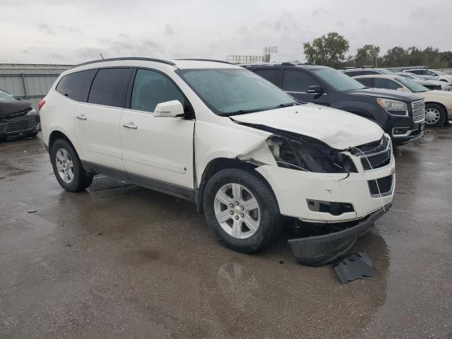 1GNKRGED7BJ395060 - 2011 CHEVROLET TRAVERSE LT თეთრი ფოტო 4