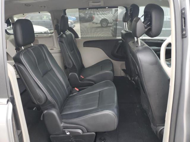 2C4RC1BG5GR240708 - 2016 CHRYSLER TOWN & COU TOURING SILVER photo 11