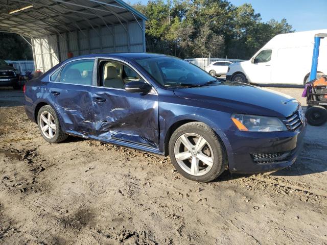 1VWBS7A39EC029911 - 2014 VOLKSWAGEN PASSAT SE Blau Foto 4