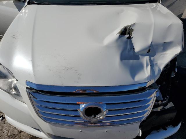 4T1BK36B18U320487 - 2008 TOYOTA AVALON XL WHITE photo 11
