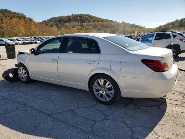 4T1BK36B18U320487 - 2008 TOYOTA AVALON XL WHITE photo 2