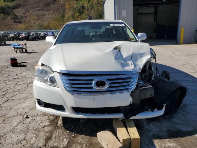 4T1BK36B18U320487 - 2008 TOYOTA AVALON XL WHITE photo 5