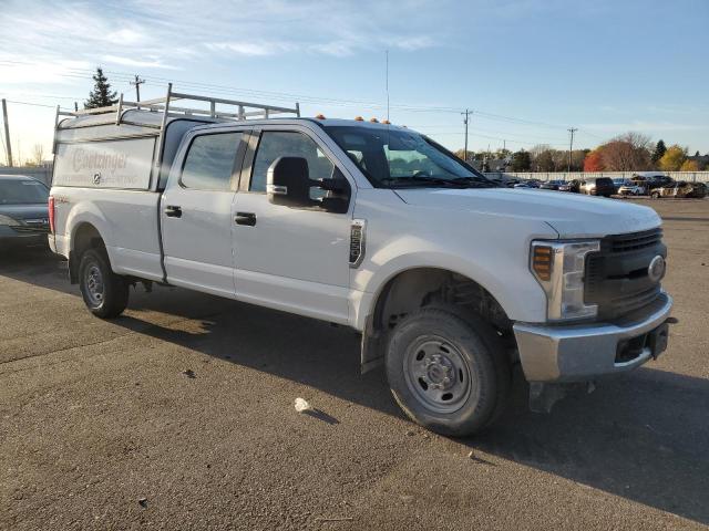 1FT7W2B64KEF40435 - 2019 FORD F250 SUPER DUTY WHITE photo 4