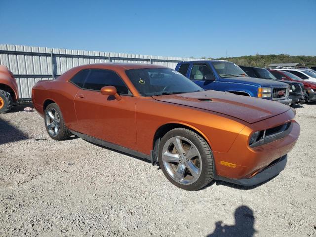 2B3CJ5DTXBH589991 - 2011 DODGE CHALLENGER R/T ORANGE photo 4