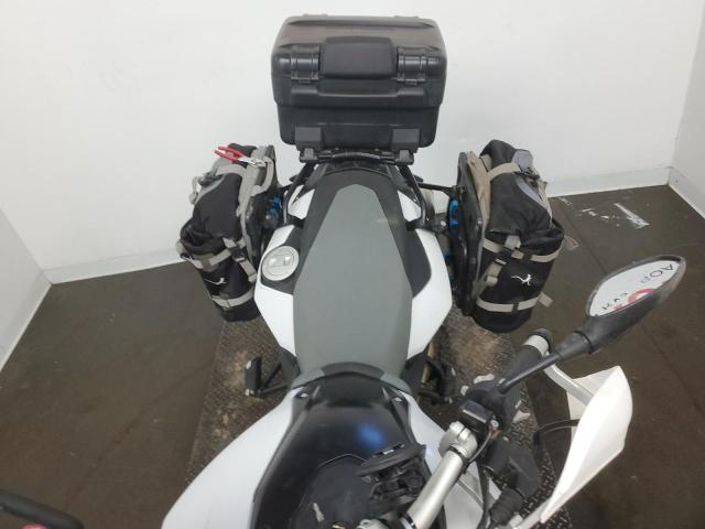 WB10B1207GZL07620 - 2016 BMW F800 GS WHITE photo 5