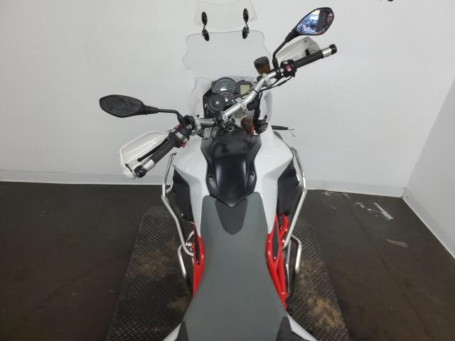 WB10B1207GZL07620 - 2016 BMW F800 GS WHITE photo 6
