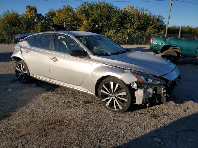 1N4BL4CV1LC209545 - 2020 NISSAN ALTIMA SR SILVER photo 4