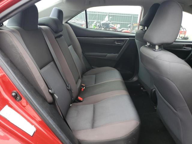 5YFBURHE1JP798906 - 2018 TOYOTA COROLLA L Qırmızı foto 10