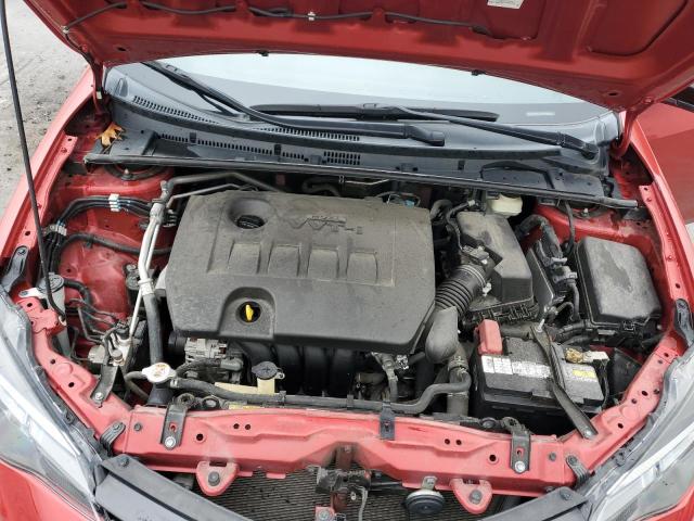 5YFBURHE1JP798906 - 2018 TOYOTA COROLLA L Qırmızı foto 11