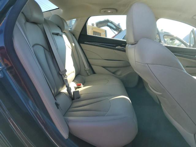 1G4ZP5SS3JU115745 - 2018 BUICK LACROSSE ESSENCE Серый фото 10