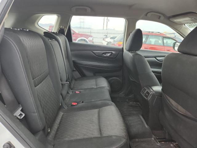 KNMAT2MV5HP557132 - 2017 NISSAN ROGUE S WHITE photo 11
