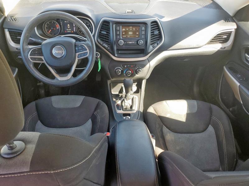 1C4PJLAB9HD232730 - 2017 JEEP CHEROKEE SPORT Silber Foto 8