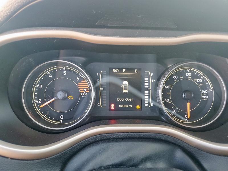 1C4PJLAB9HD232730 - 2017 JEEP CHEROKEE SPORT Silber Foto 9