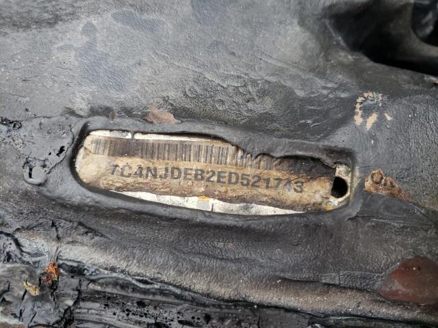 1C4NJDEB2ED521743 - 2014 JEEP COMPASS LATITUDE GRAY photo 13