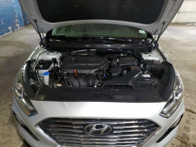 5NPE24AF3JH679163 - 2018 HYUNDAI SONATA SE Күміс фото 11