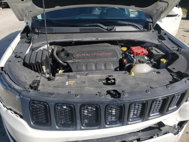 3C4NJDBBXKT599777 - 2019 JEEP COMPASS LATITUDE WHITE photo 12