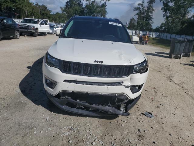 3C4NJDBBXKT599777 - 2019 JEEP COMPASS LATITUDE WHITE photo 5