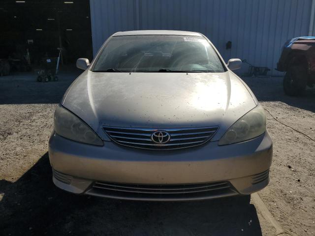 4T1BE32K65U429374 - 2005 TOYOTA CAMRY LE GOLD photo 5