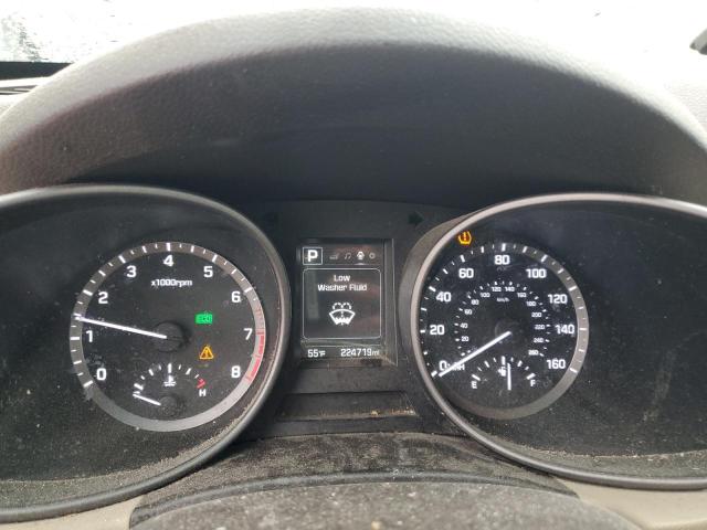 5XYZUDLB0HG412960 - 2017 HYUNDAI SANTA FE S WHITE photo 9