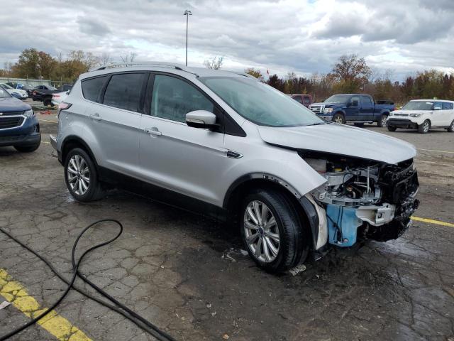 1FMCU0JD1HUE34401 - 2017 FORD ESCAPE TITANIUM Silber Foto 4